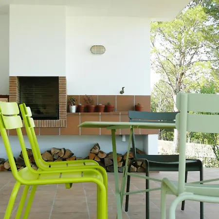 Stylish And Tranquil For 8 People
