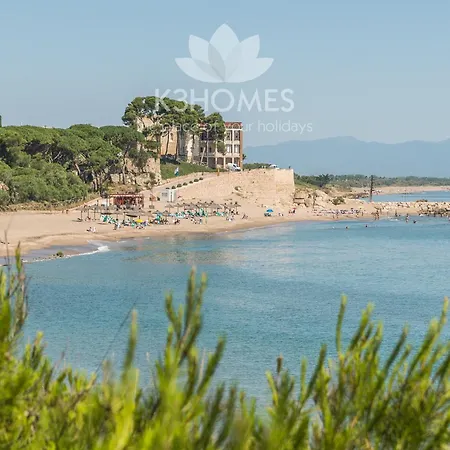 Stylish And Tranquil For 8 People Villa