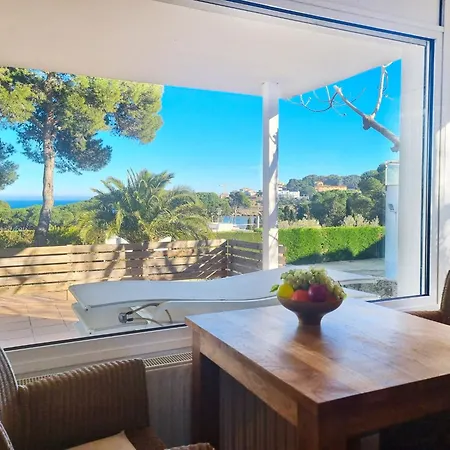 Stylish And Tranquil For 8 People L'Escala
